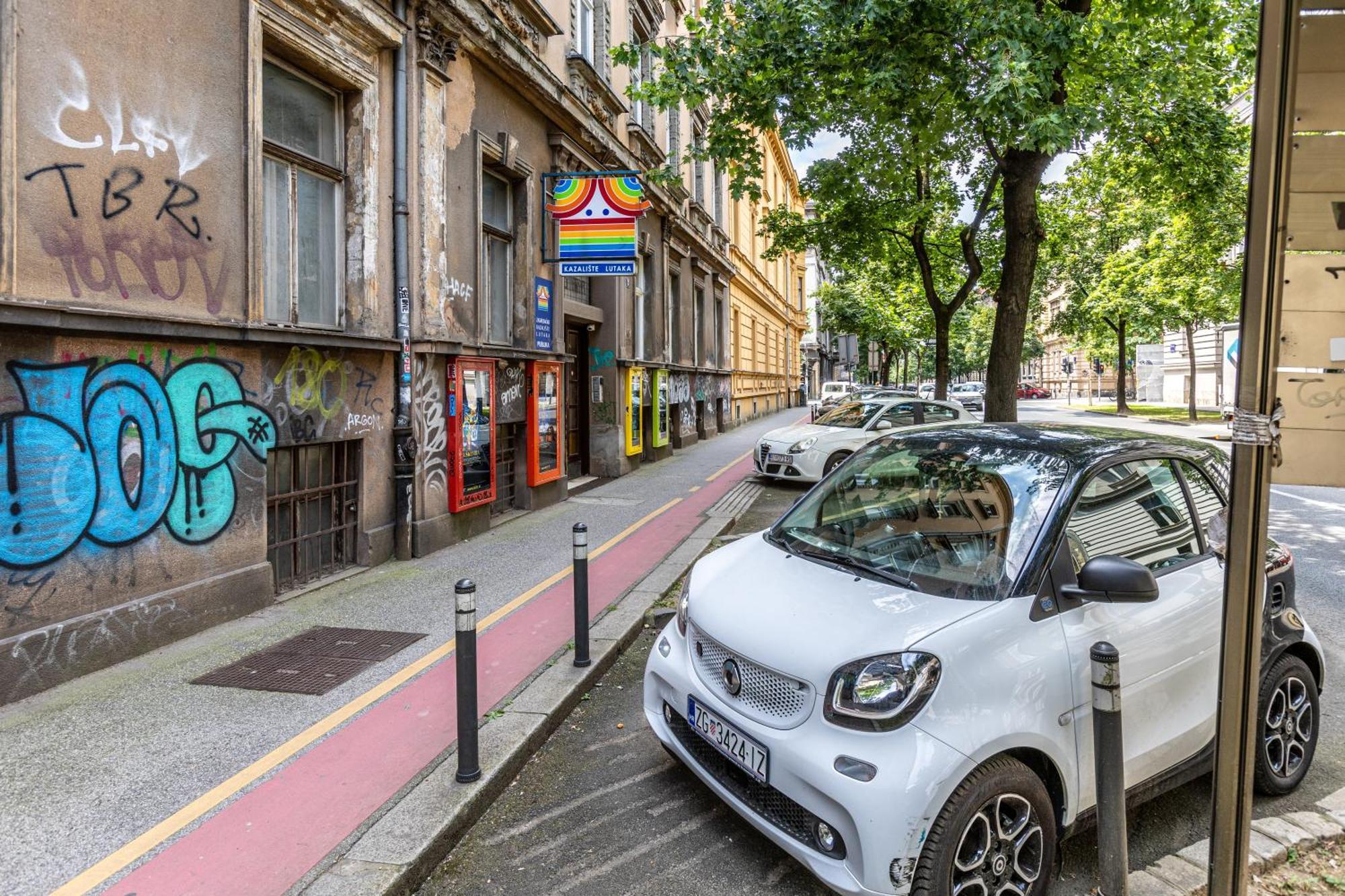 Inn The Center Zagreb Studio Apartment Екстериор снимка